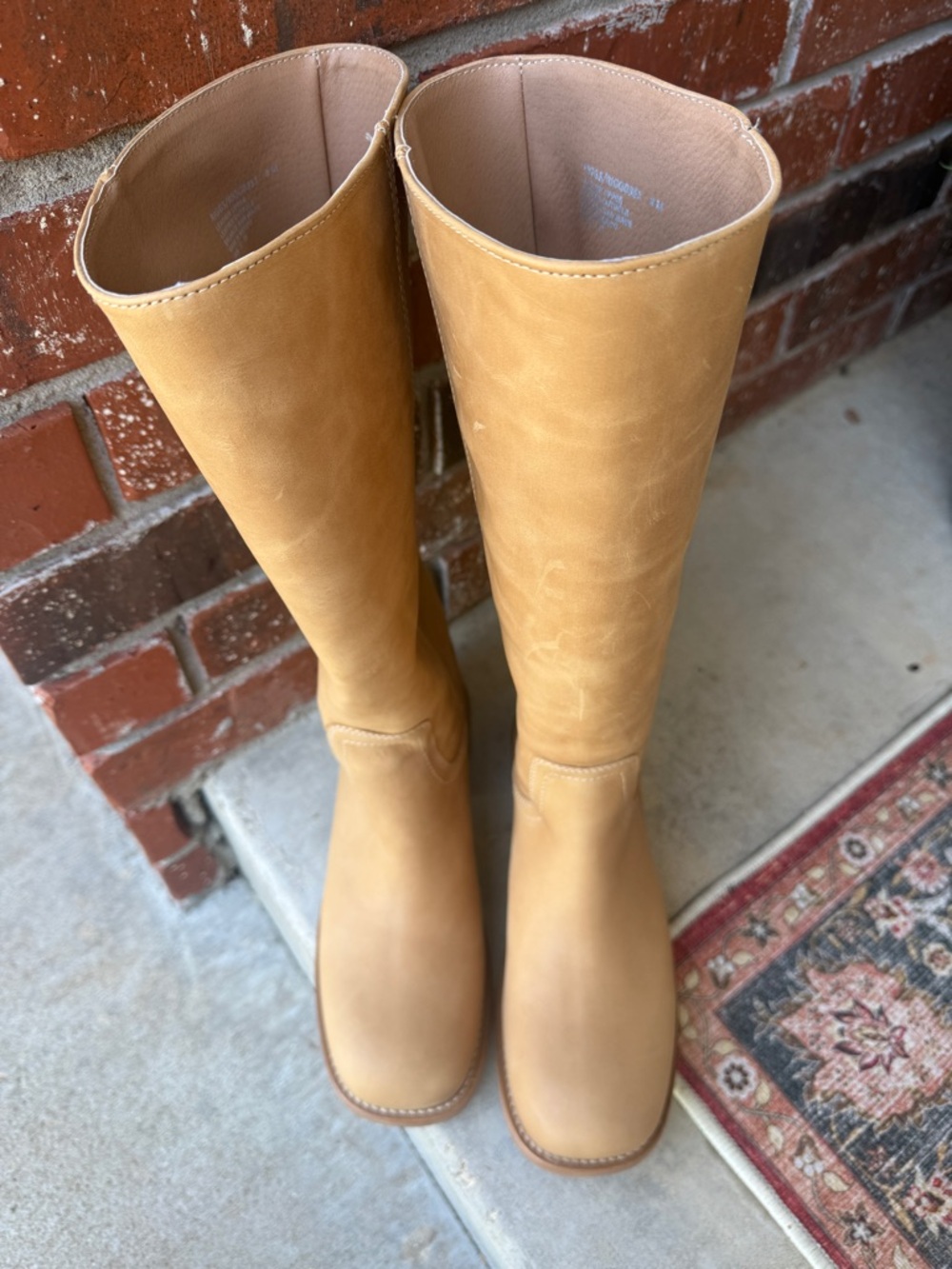 Steve Madden Riggs Banana Leather Boots in Tan